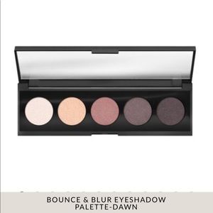 Bare Minerals Bounce and Blur Eyeshadow Dawn
